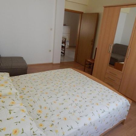 Apartments Zoki - Great Location Close To The Sea Vis Eksteriør bilde