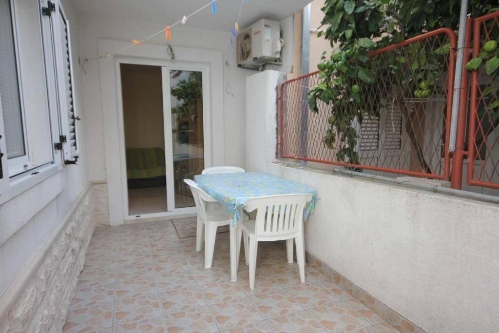 Apartments Zoki - Great Location Close To The Sea Vis Eksteriør bilde