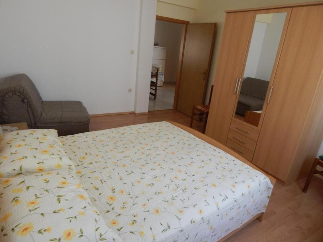 Apartments Zoki - Great Location Close To The Sea Vis Eksteriør bilde