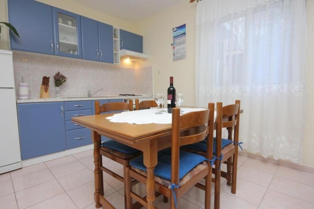 Apartments Zoki - Great Location Close To The Sea Vis Eksteriør bilde