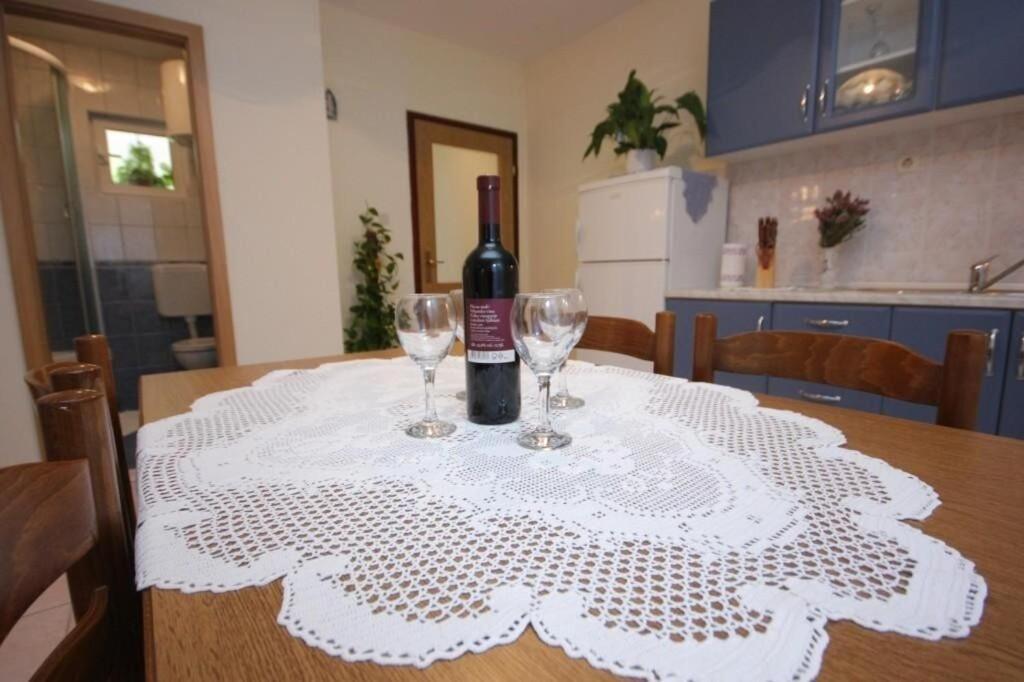 Apartments Zoki - Great Location Close To The Sea Vis Eksteriør bilde
