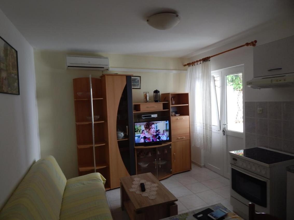 Apartments Zoki - Great Location Close To The Sea Vis Eksteriør bilde